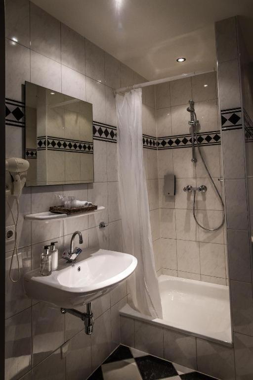 Hotel De Limbourg Sittard Eksteriør billede