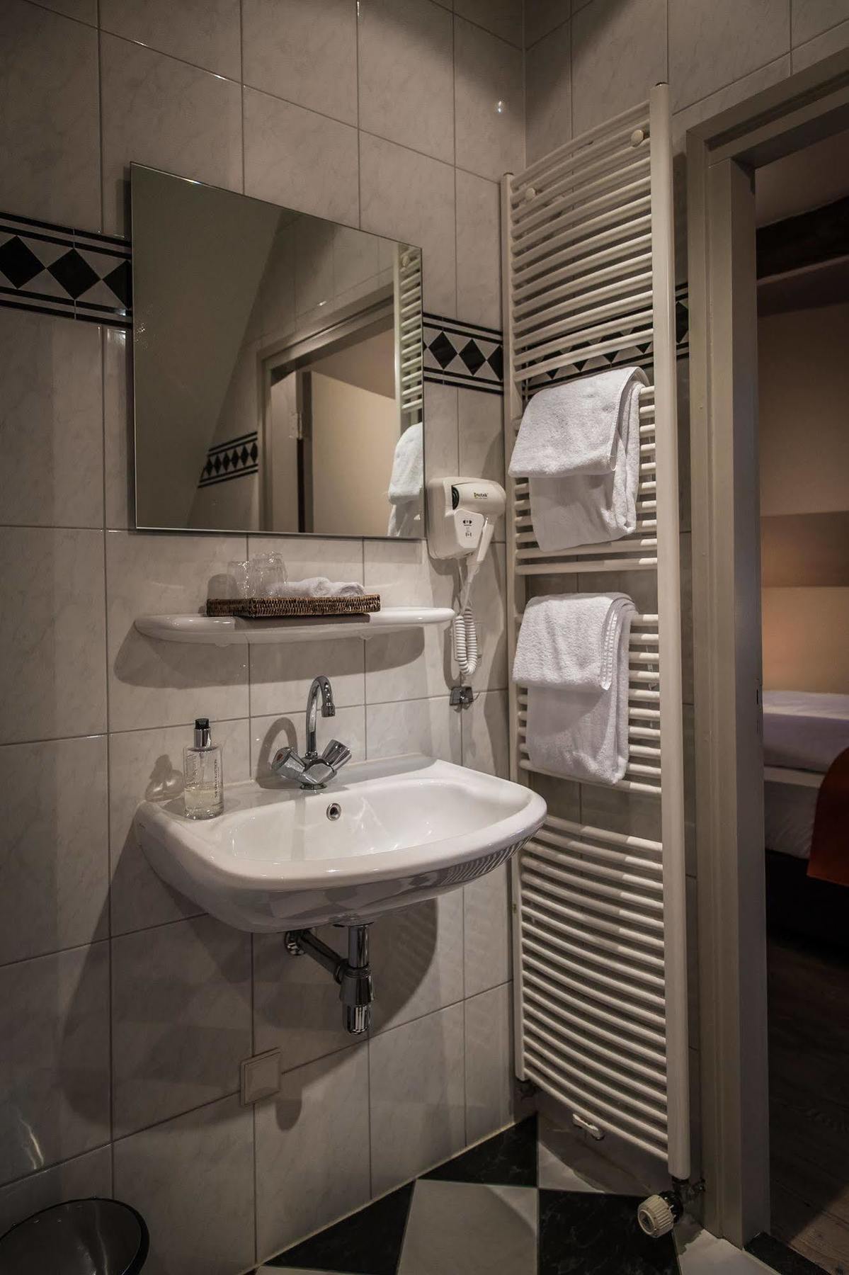 Hotel De Limbourg Sittard Eksteriør billede