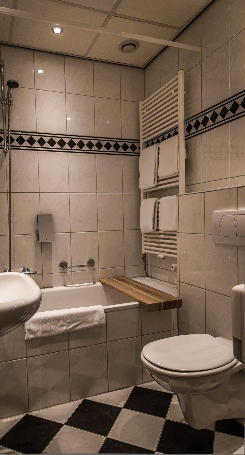 Hotel De Limbourg Sittard Eksteriør billede